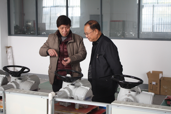 江蘇省原水利廳調研員來我司視察指導工作